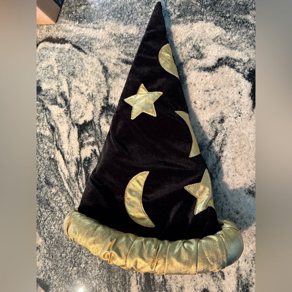 Black and Gold Wizard Hat - Picture 2 of 5